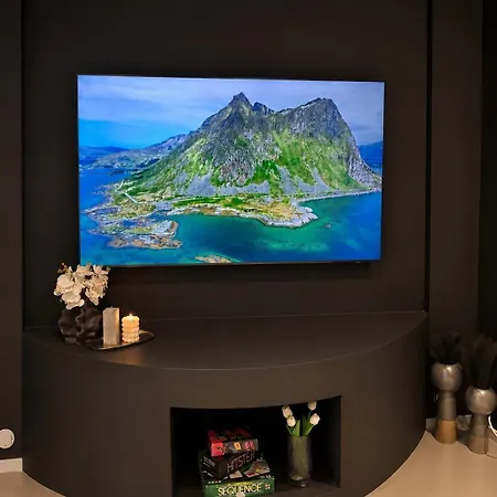 Διαμέρισμα Scenic Lofoten Fjord View Aurora & Midnight Sun Vestvagoy