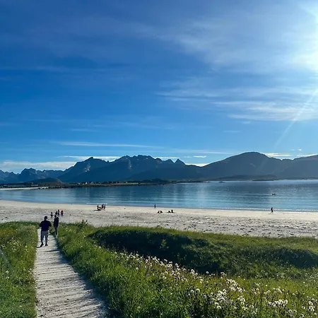 Daire Scenic Lofoten Fjord View Aurora & Midnight Sun Vestvagoy